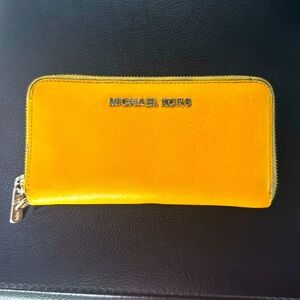 Micheal Kors Wallet